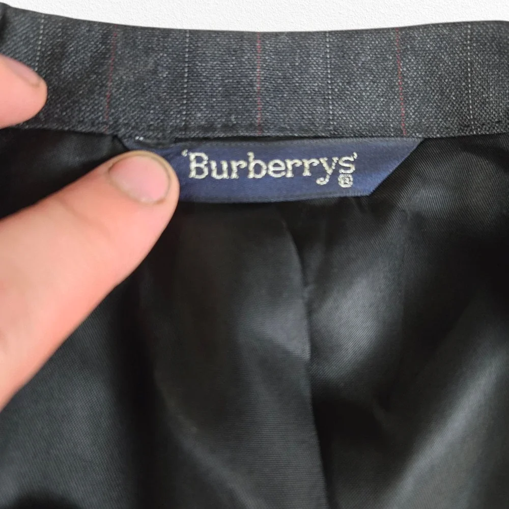 1980s Vintage Burberry Wool Blazer Gray Red Pinstripe USA Union Made Size 44R